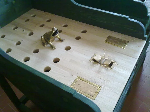 boiserie-mensole-e-oggetti-in-legno-su-misura-a-novara-varese