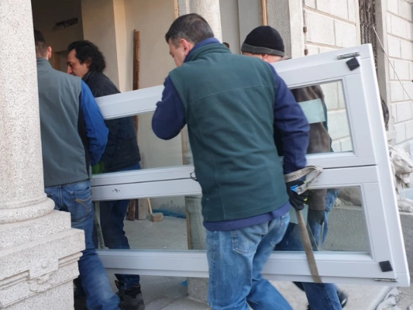 fratelli-balla-falegnami-montano-finestra