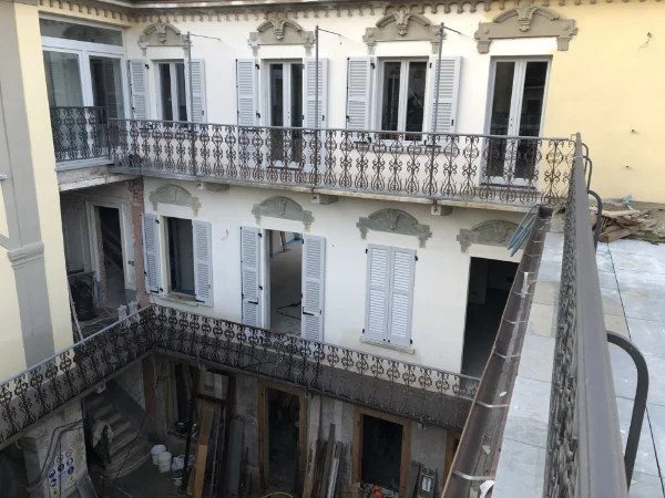 scuri-persiane-sistemi-oscuranti-in-legno-novara